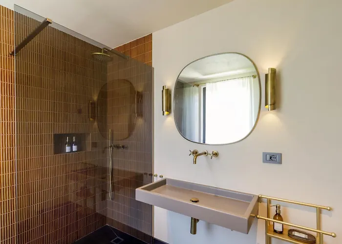 Pensjonat Daplace - Palazzo Serpe Near Colosseum 4*