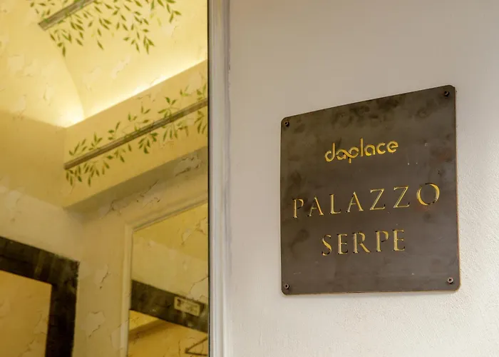 Daplace - Palazzo Serpe Near Colosseum Rzym